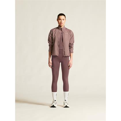 Essence Wind 2, Fialová